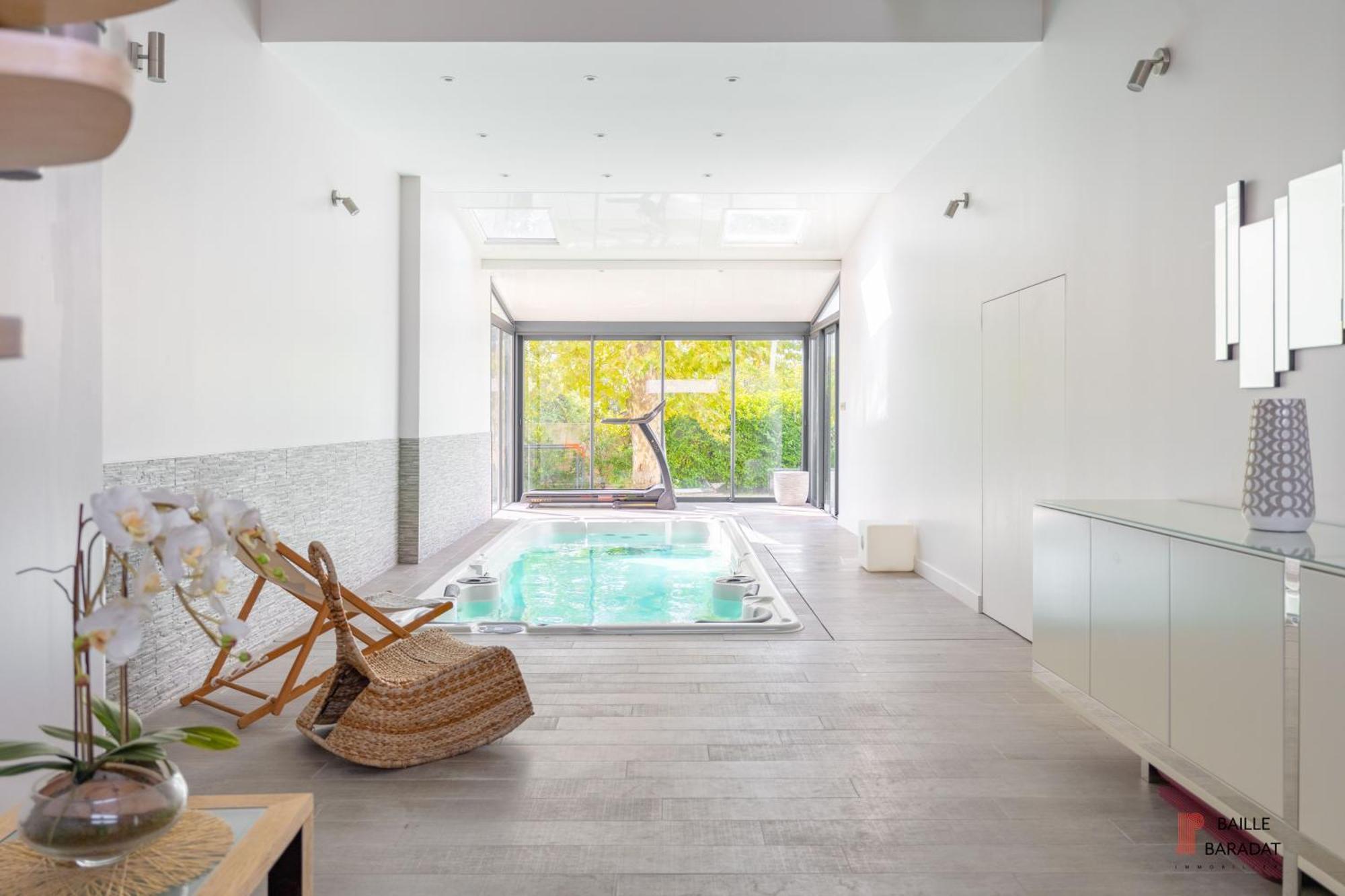 Villa Queen Avec Jardin, Piscine Et Chauffe Interieur - 15 Couchages *