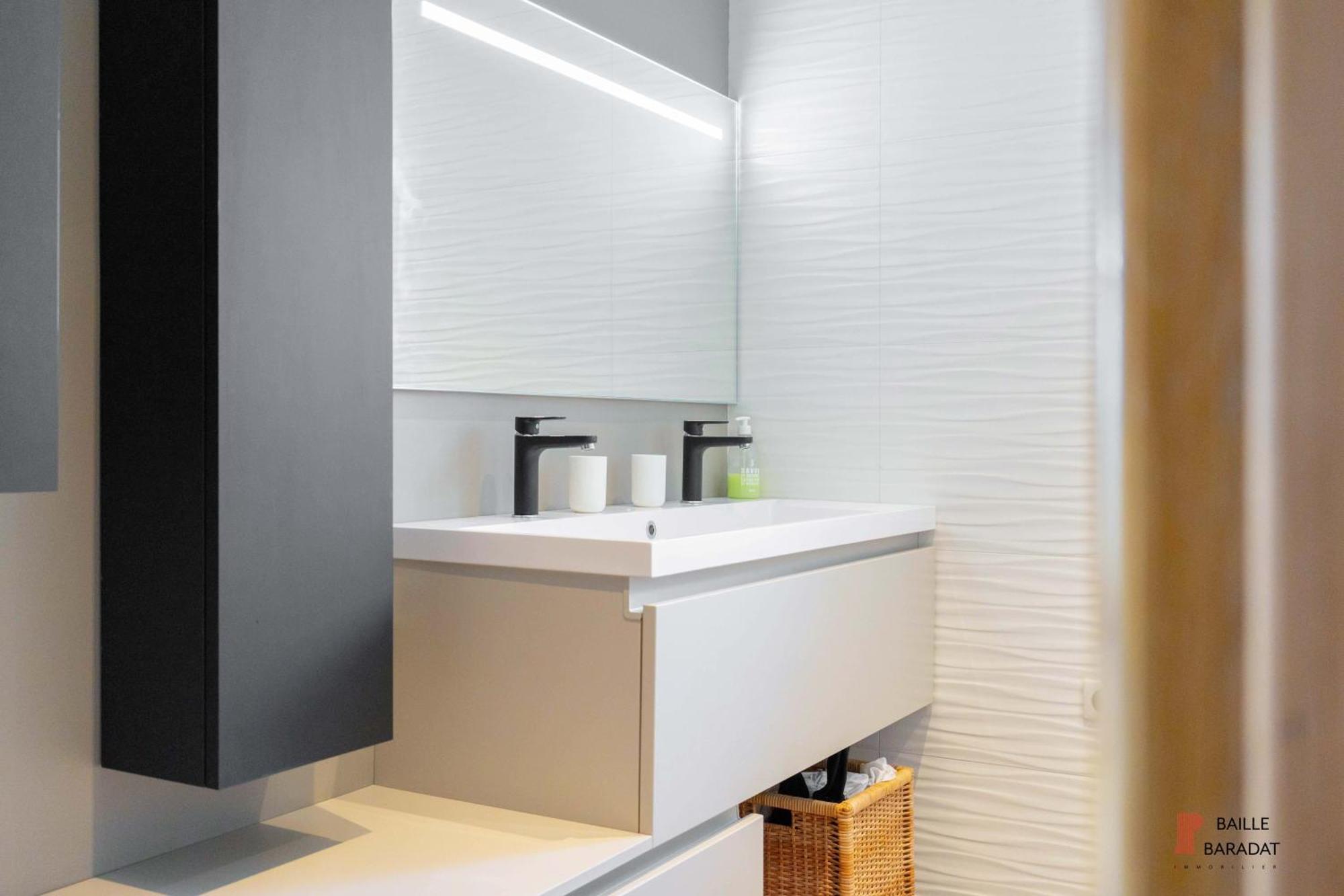 Queen Avec Jardin, Piscine Et Chauffe Interieur - 15 Couchages * Marseille